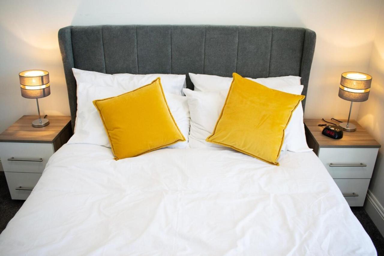 Beautifully Renovated Apartment -Central Edimburgo Exterior foto