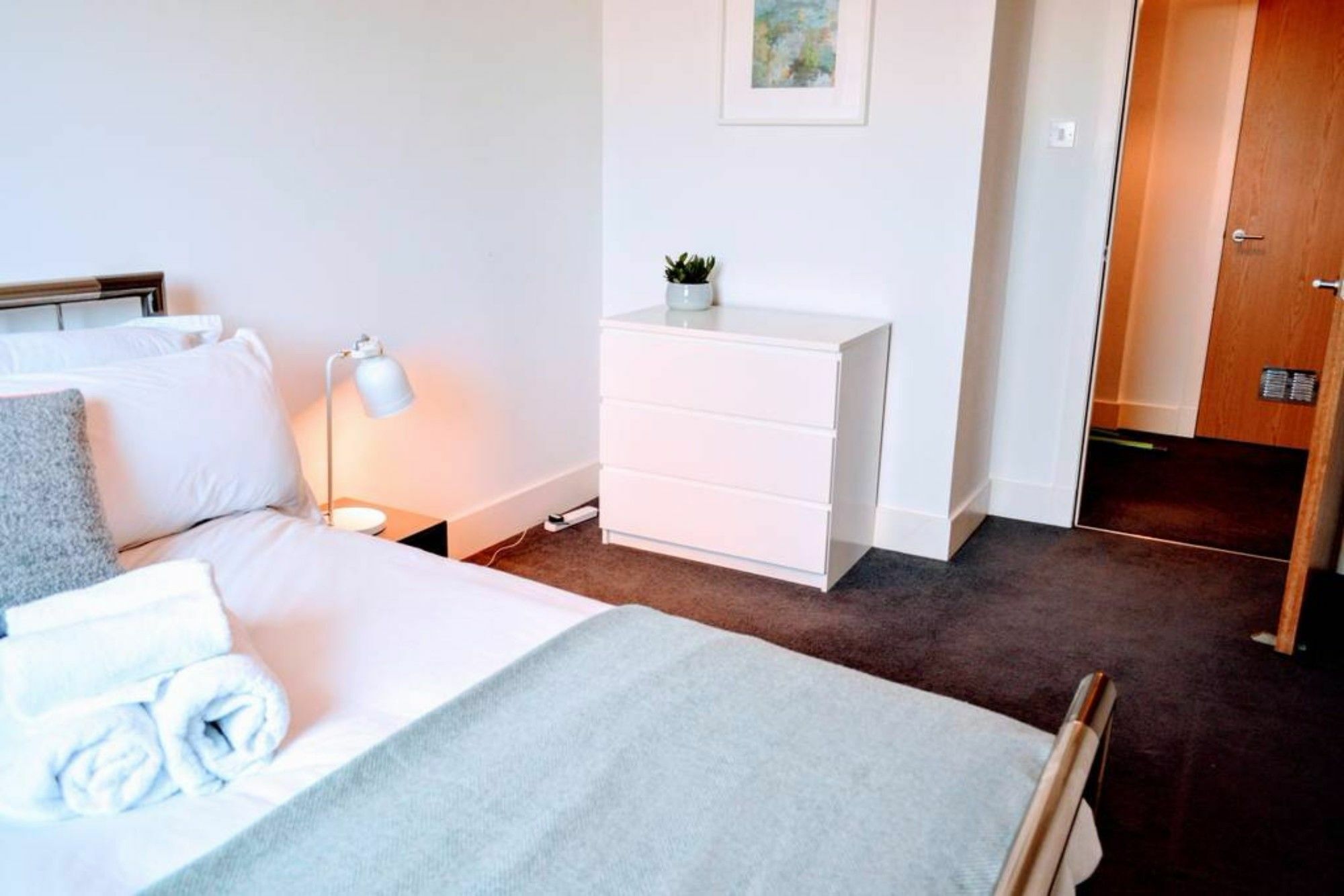 Beautifully Renovated Apartment -Central Edimburgo Exterior foto