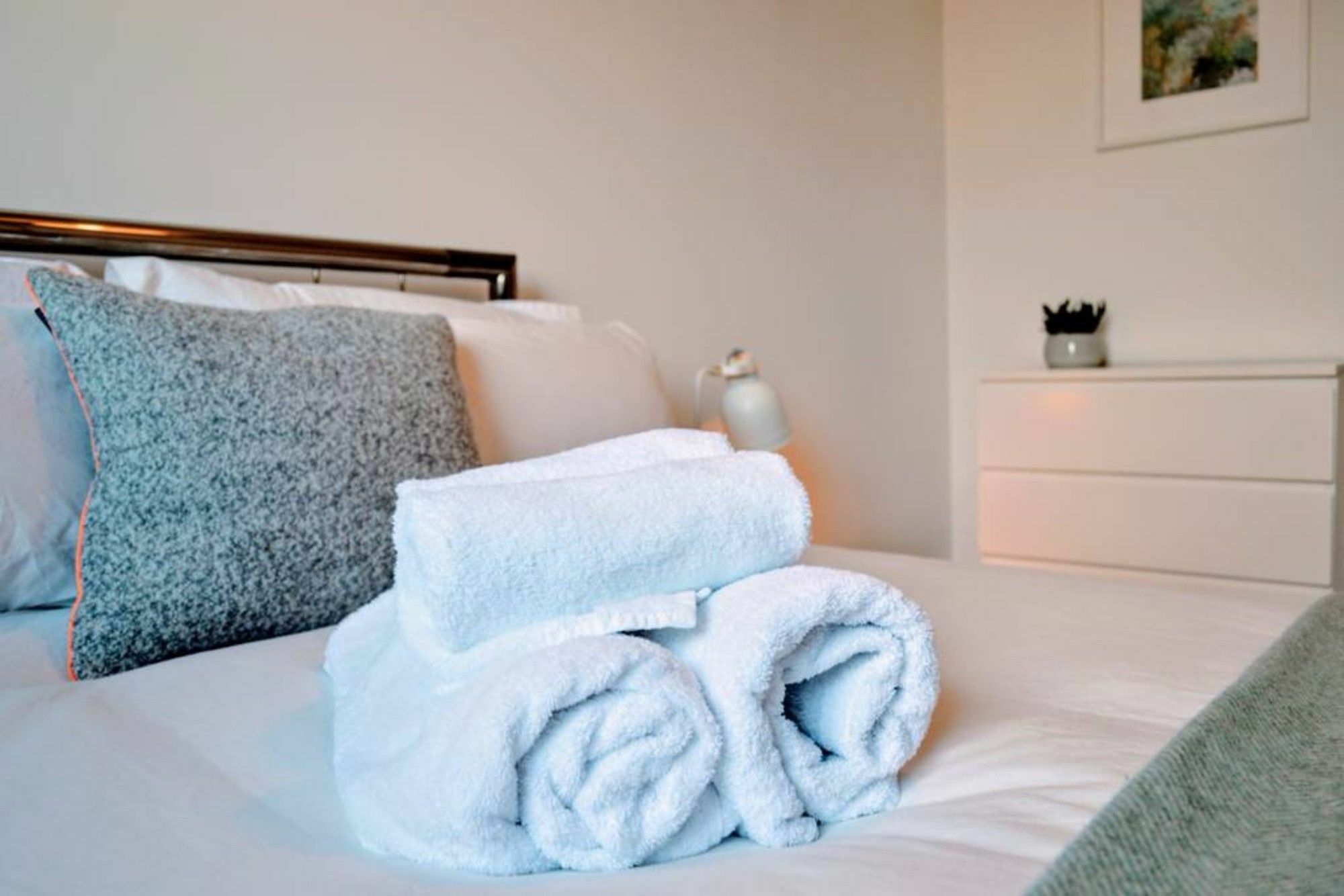Beautifully Renovated Apartment -Central Edimburgo Exterior foto