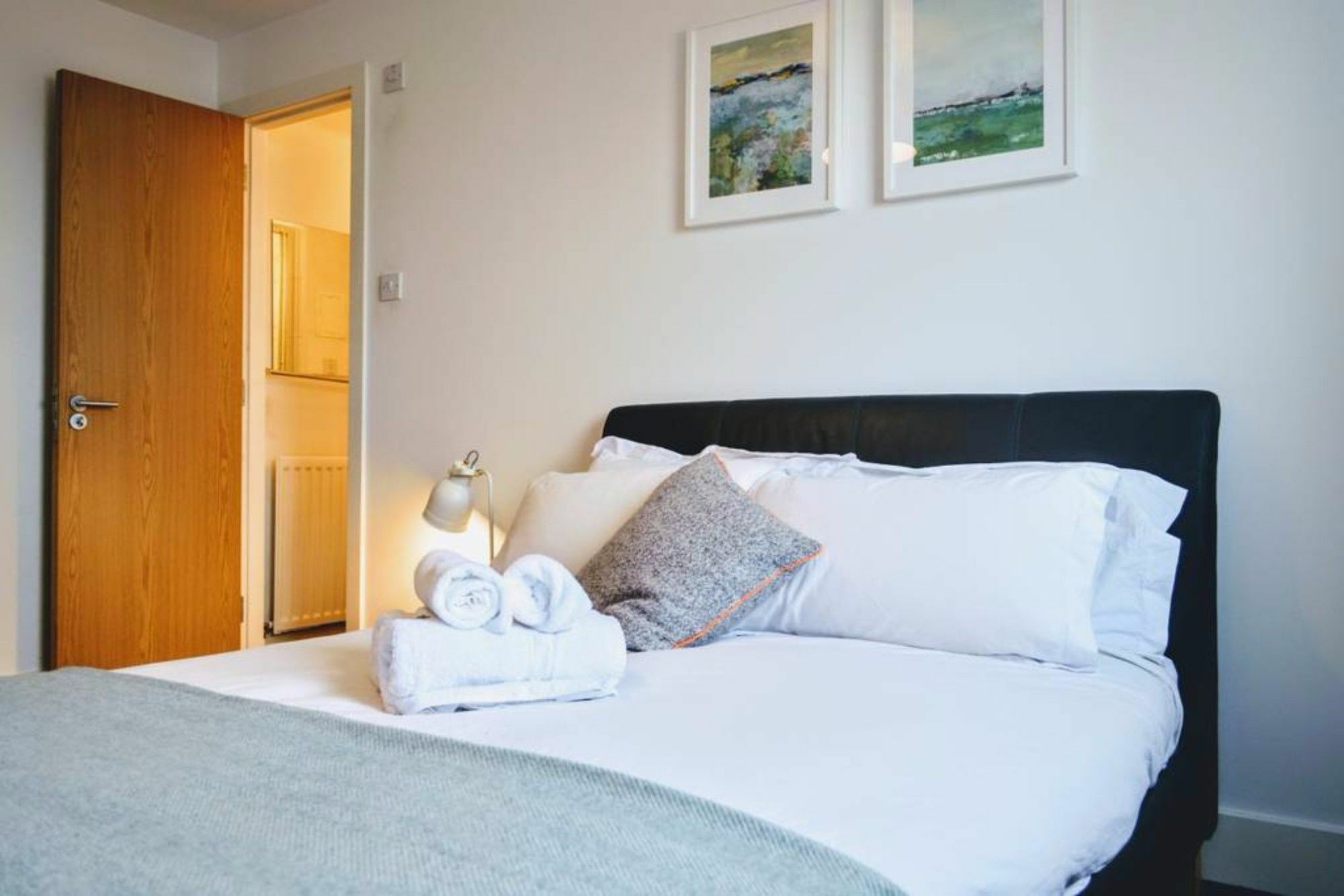 Beautifully Renovated Apartment -Central Edimburgo Exterior foto
